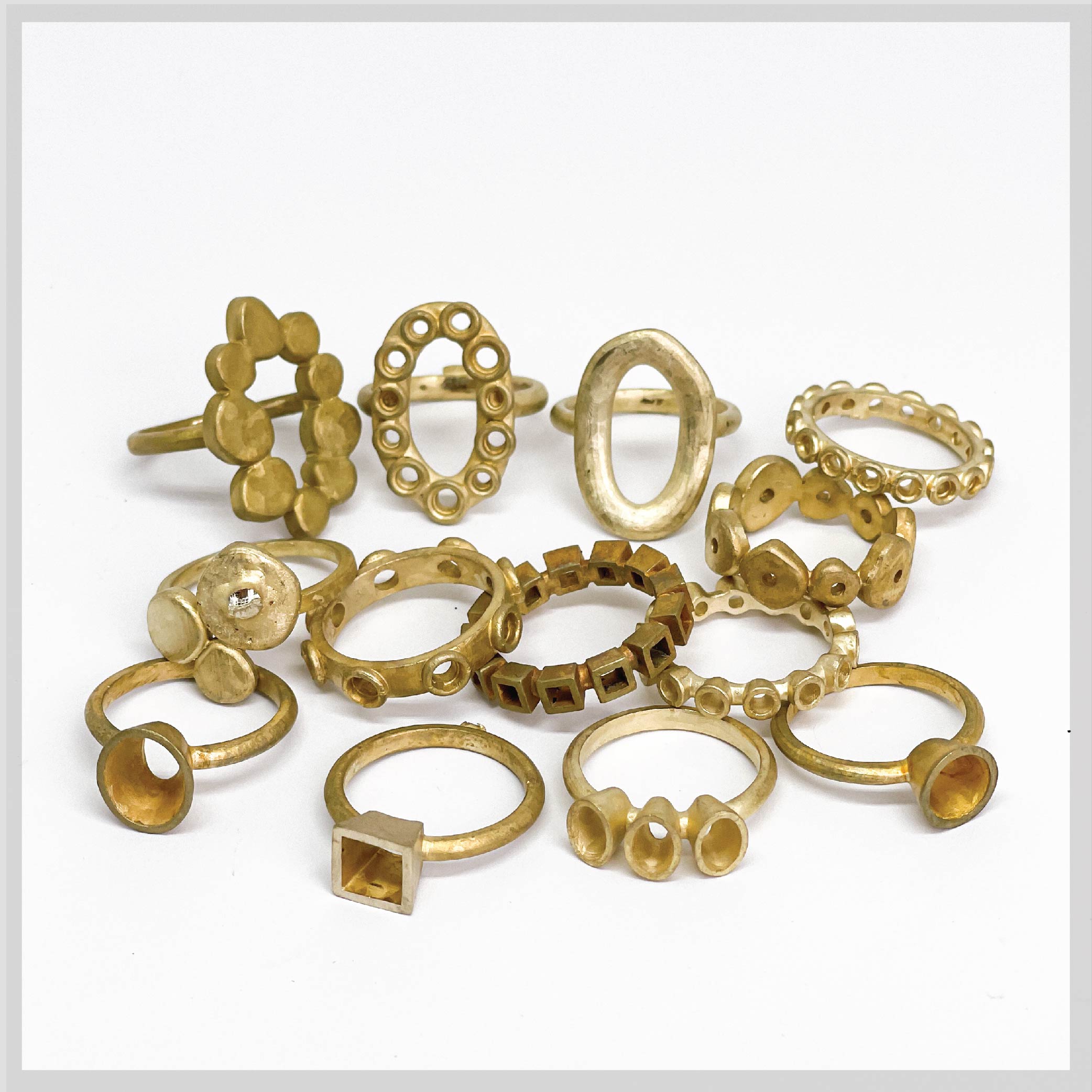 Brass rings for practice stone setting